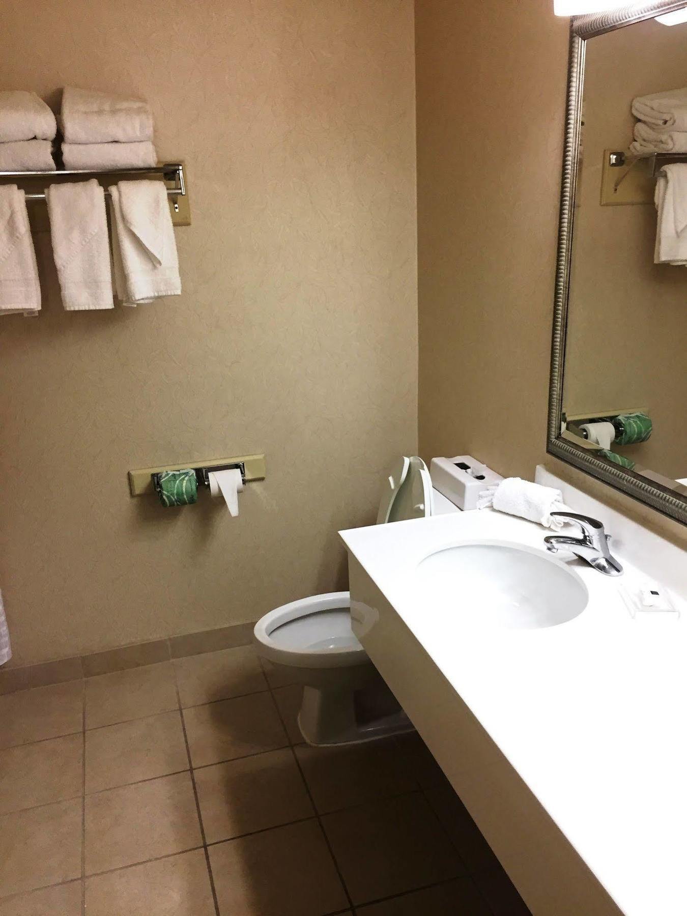 Country & By Radisson, Downtown Hotel 3*